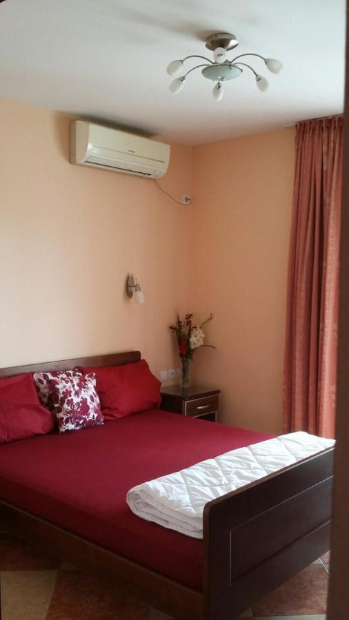 Apartmani Becici Phòng bức ảnh
