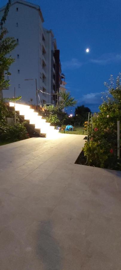 Apartmani Becici Ngoại thất bức ảnh