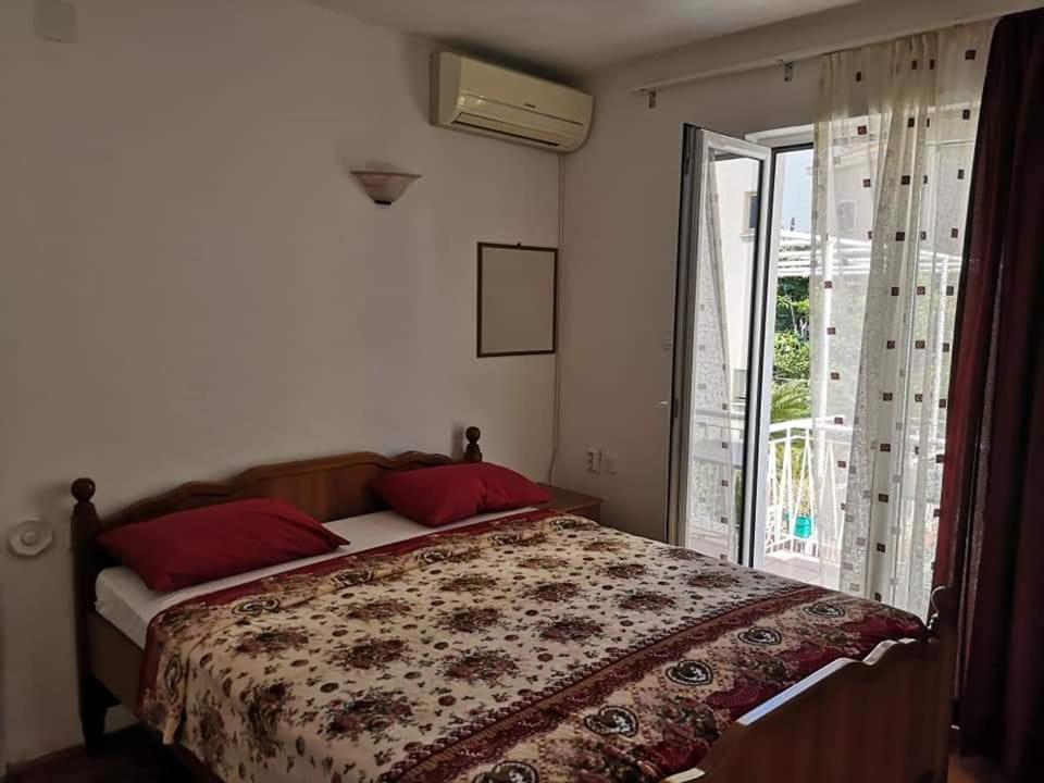 Apartmani Becici Phòng bức ảnh