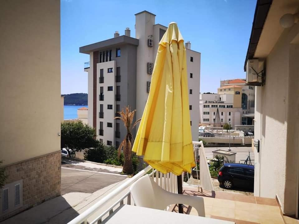 Apartmani Becici Phòng bức ảnh