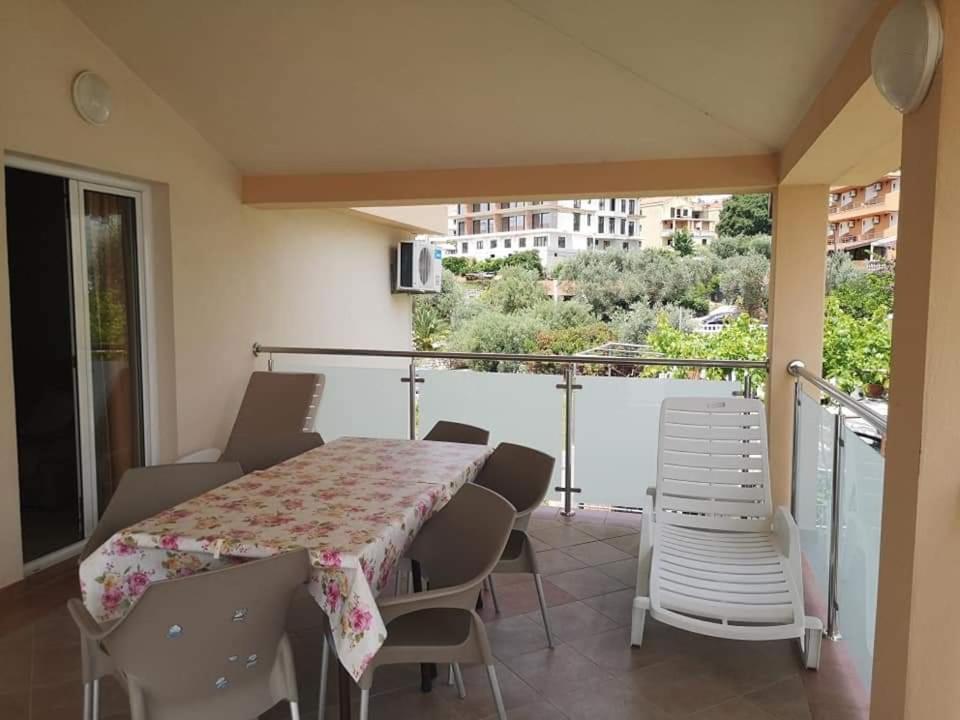 Apartmani Becici Ngoại thất bức ảnh