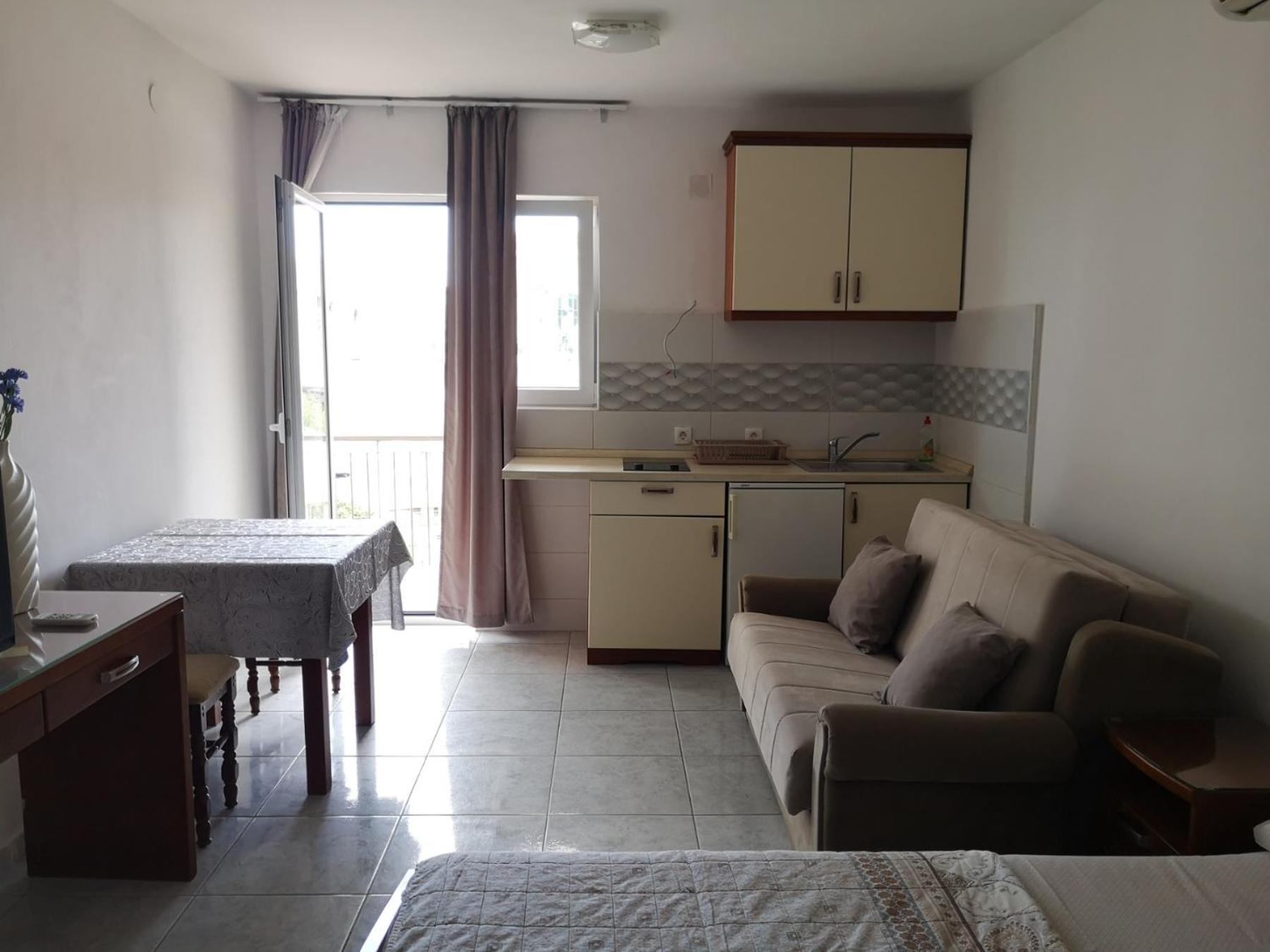 Apartmani Becici Phòng bức ảnh