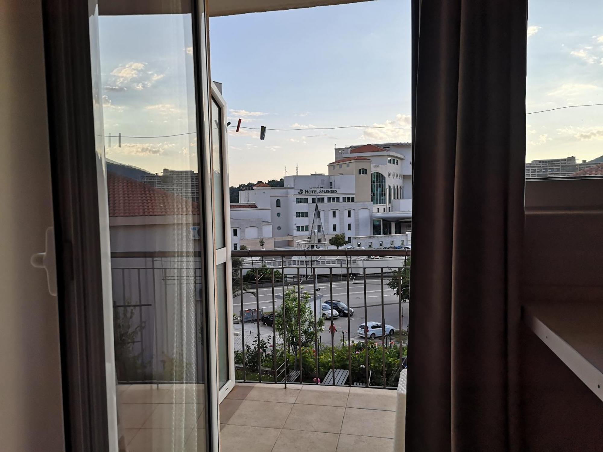 Apartmani Becici Phòng bức ảnh