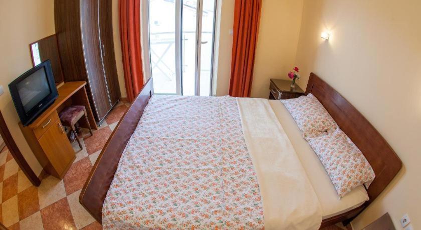Apartmani Becici Ngoại thất bức ảnh